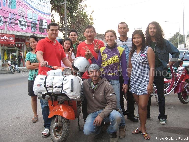 i-ragazzi-del-vespa-club-kamphaeng-phet